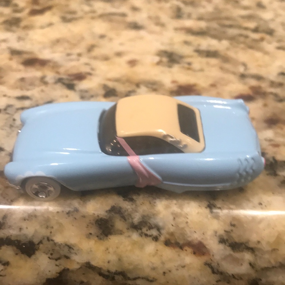 Near mint condition little bo peep toy story hot wheels car 2018 toy story four - Picture 2 of 5